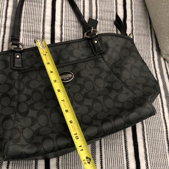 Coach purse - Picture 16 of 16